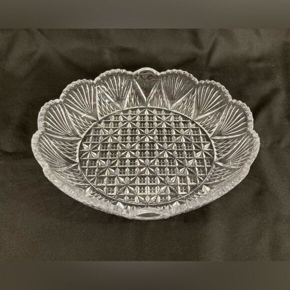 Vintage Mikasa Clear Glass Serving Dish 7.5" Georgetown Fan Criss Cross Sawtooth - Picture 1 of 7